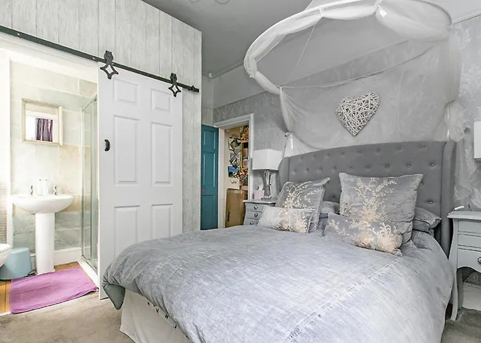 Sunny Mount Bed And Breakfast